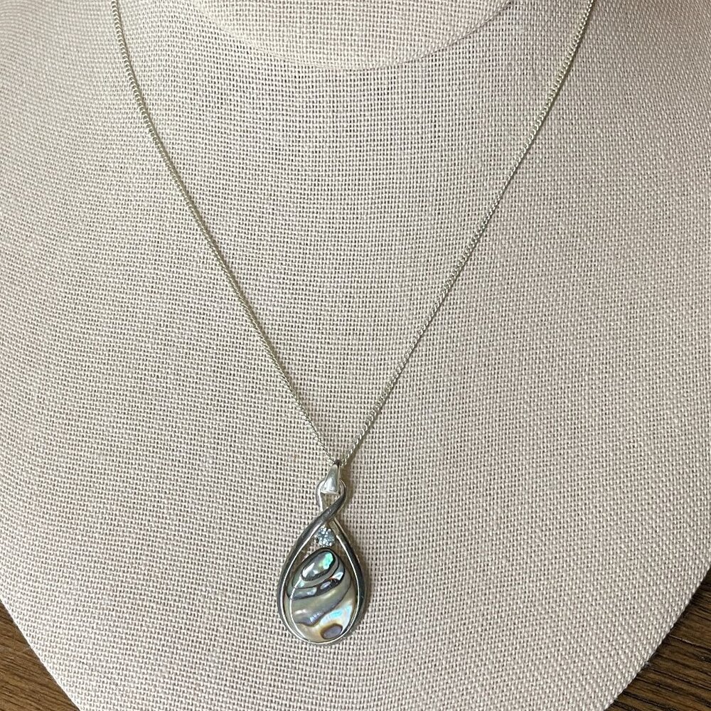 18" Sterling Silver Round Blue Topaz & Abalone Shell Necklace Vintage